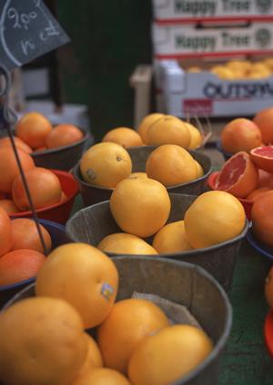 蕎麦粉の販売や蕎麦打ち体験ができる